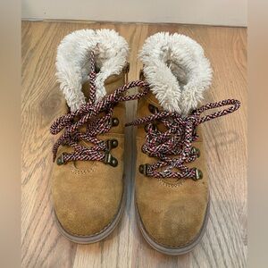 Cat and Jack, size 12 boots, tan and white